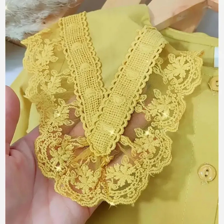 شومیز مجلسی دخترانه کتان نخ یقه گیپور وارداتی سایز 3 تا 8 سال