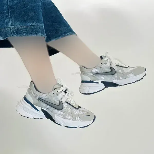 کتونی نایک زنانه مدل V2K