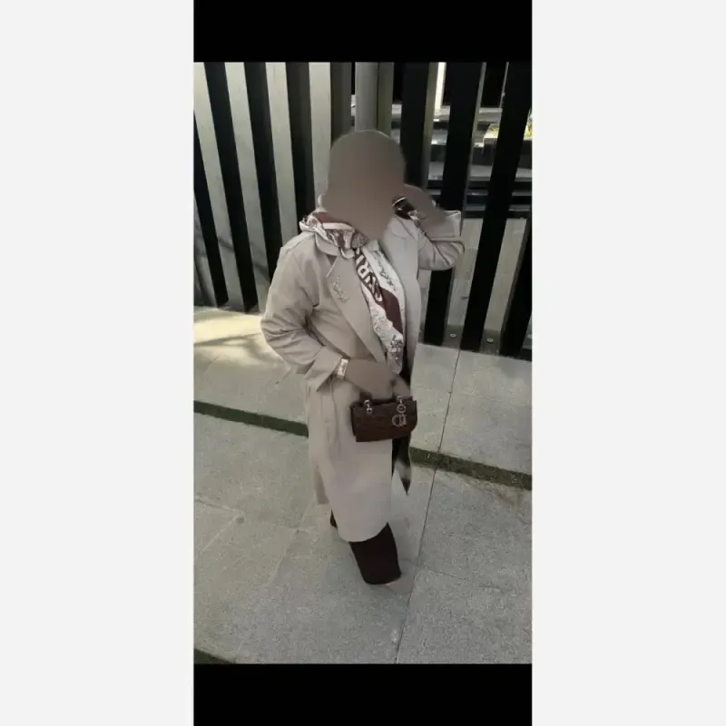 مانتو بلند جلو باز مدل پرستو پارچه بزیاق درجه یک کمربنددار فری سایز