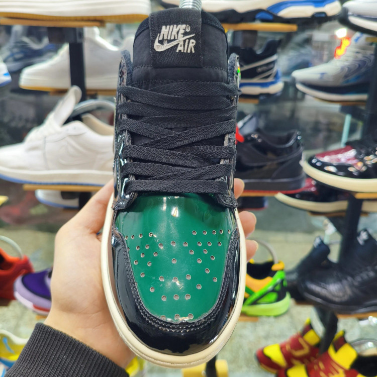 کتونی نایک جردن مشکی سبز ورنی بسکتبال استریت استایل