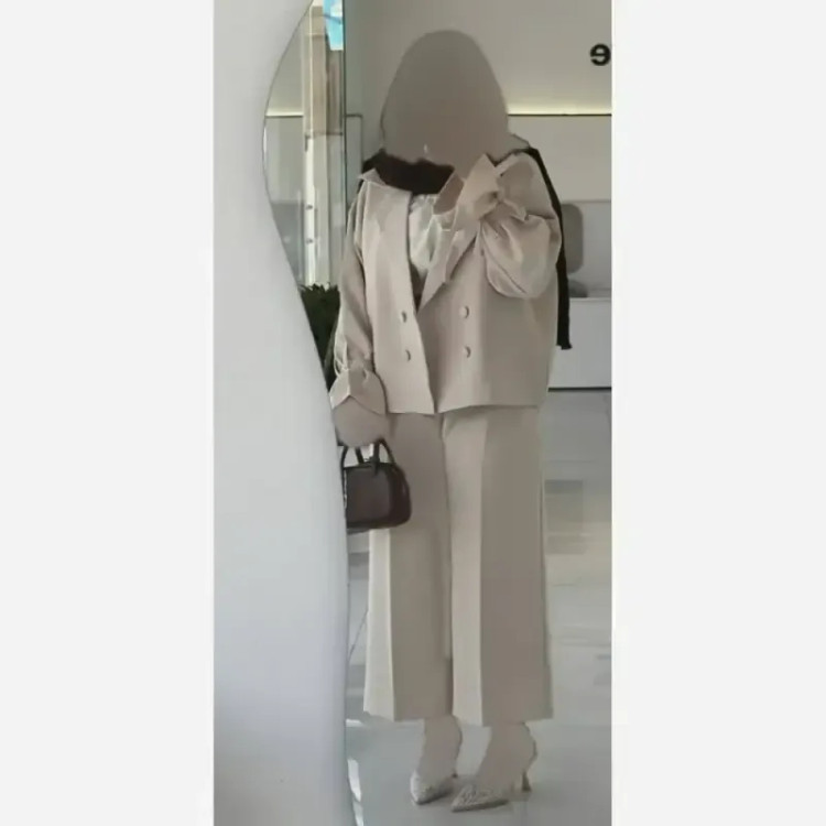 کت شلوار زنانه مازراتی واید لگ سایز 38 تا 48 رنگ مشکی شکلاتی استخوانی