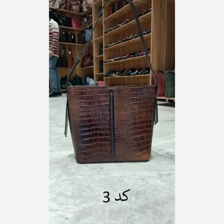 کیف زنانه چرم طبیعی گاوی تبریز مدل آناهیتا