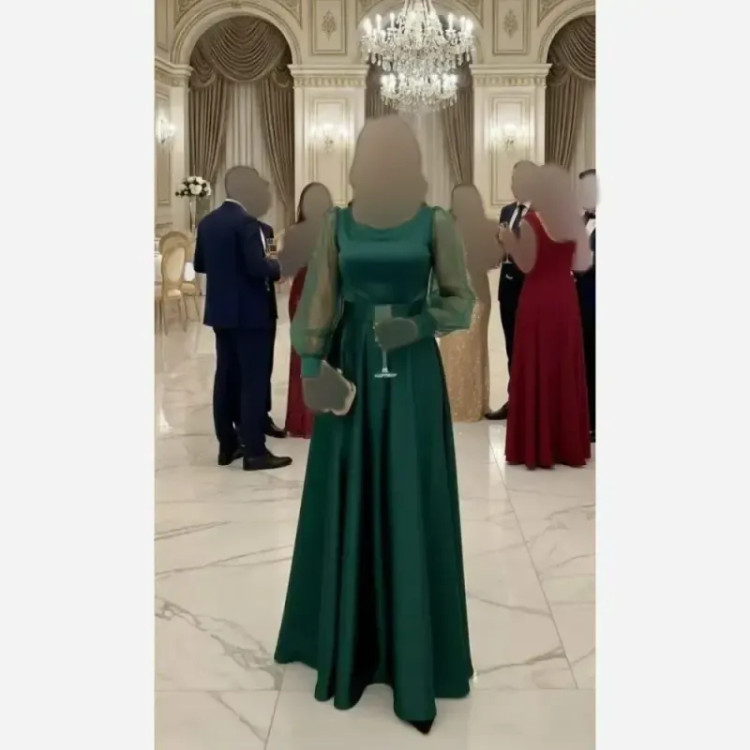 پیراهن ماکسی زنانه ییلدیز کمربنددار ساتن آمریکایی سبز قد 150 سایز 36 تا 44