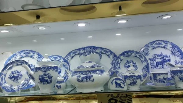 سرویس چینی الگانس طرح ویلیج