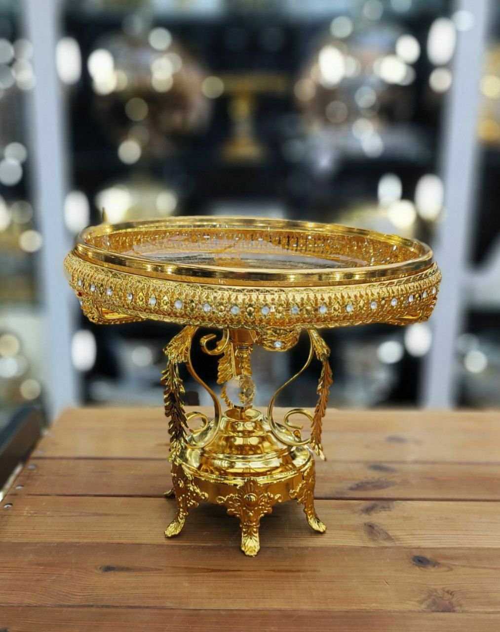 شیرینی‌خوری آبکاری طلا