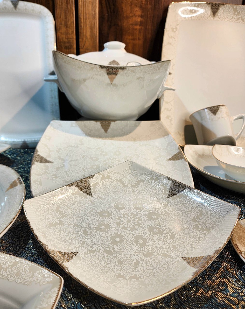 سرویس چینی پردیس مادرید سرویس چینی پردیس مادرید