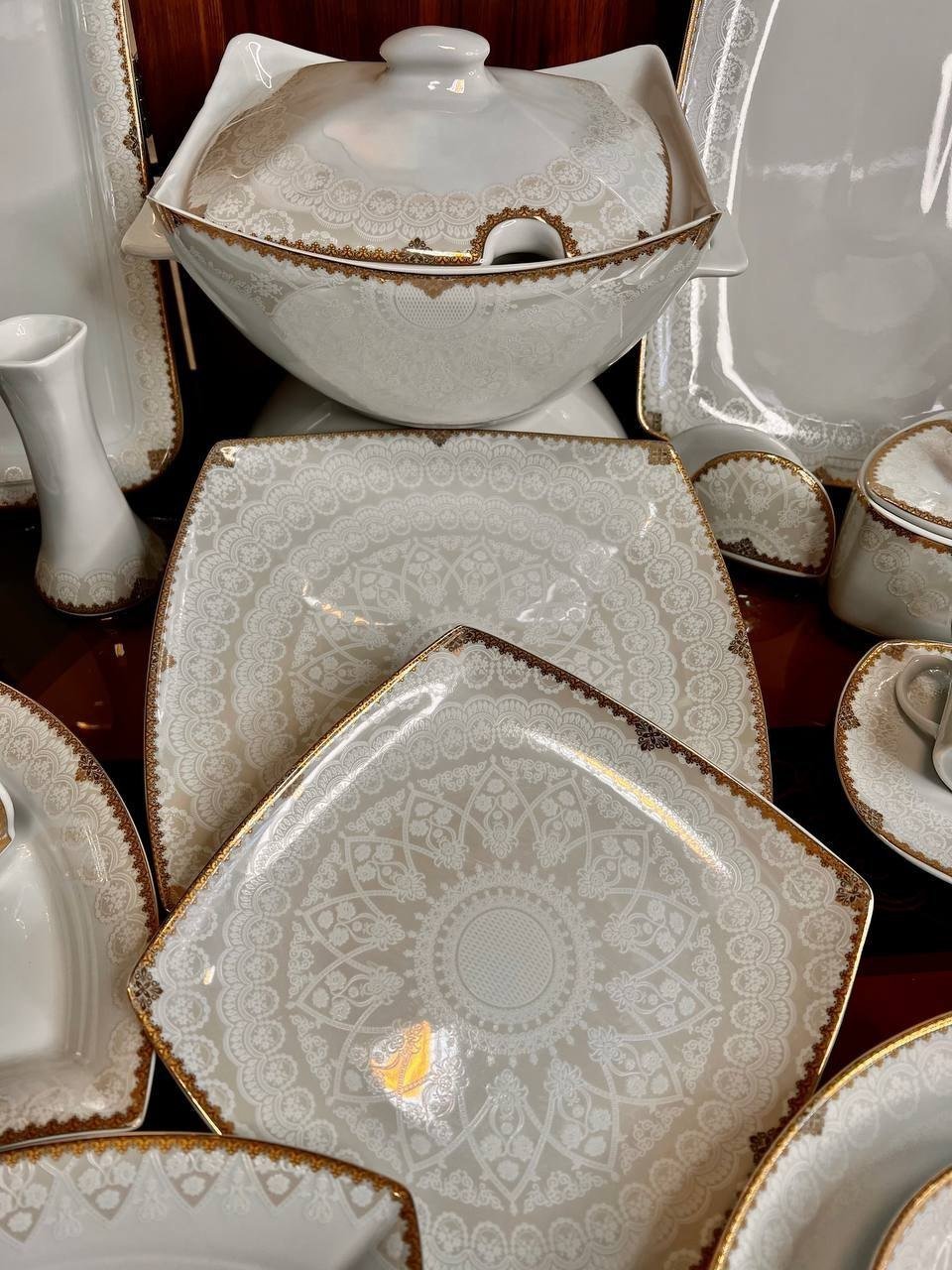 سرویس چینی سیسیل طلایی