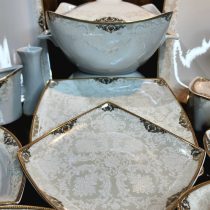 سرویس چینی برلین طلایی ۱۰۵ پارچه