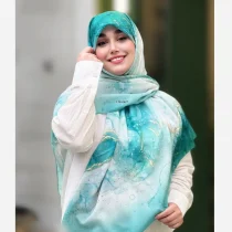روسری نخی کاستوم طرح رزیتا قواره بزرگ سایز 140 فیروزه ای لیز نیست